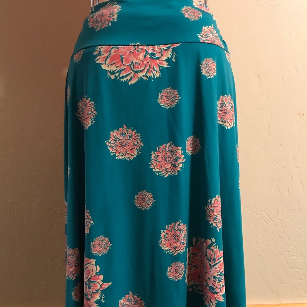 Lularoe XL azure skirt